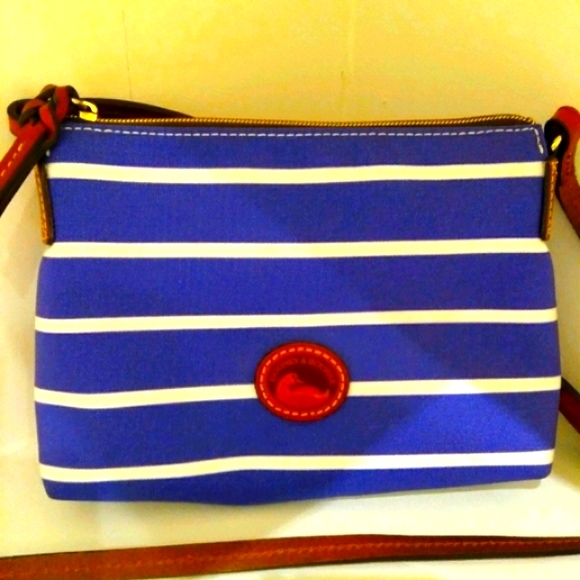 Dooney & Bourke purse!🥰🏝🏖💛💋 - Picture 2 of 6